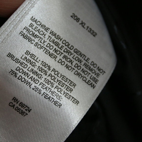 HP!*TRENDY VIBES Columbia Titanium puffer vest EUC - Picture 9 of 12